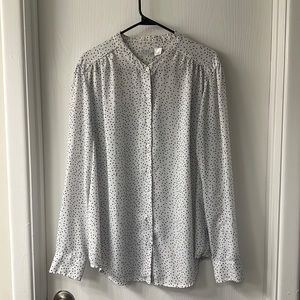 White and black polka dot button down XL